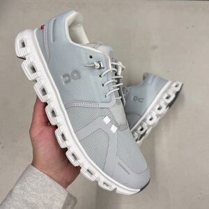 On Cloud 6 Size 8.5W - Lightweight Running Shoe Light Grey/White New No Box